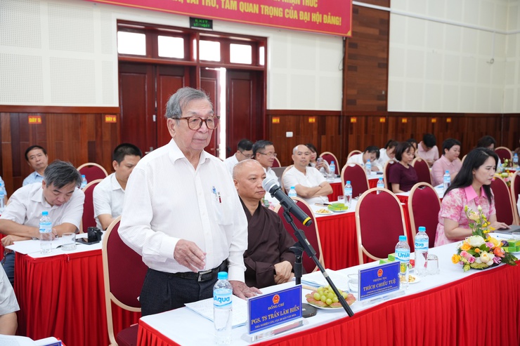 Xã Phù Đổng tổ chức Hội thảo khoa học về bảo vệ, phát huy giá trị di sản văn hóa Lễ hội Gióng và Di tích Quốc gia đặc biệt đền Phù Đổng. - Ảnh 6.