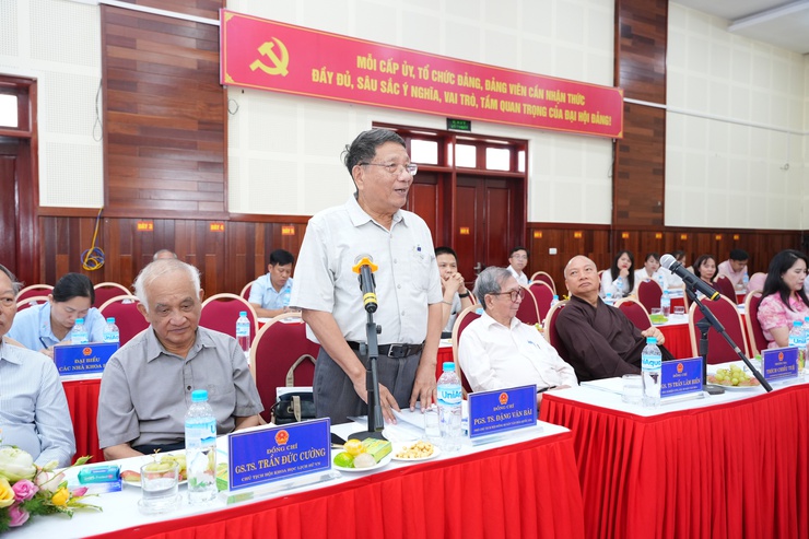 Xã Phù Đổng tổ chức Hội thảo khoa học về bảo vệ, phát huy giá trị di sản văn hóa Lễ hội Gióng và Di tích Quốc gia đặc biệt đền Phù Đổng. - Ảnh 8.