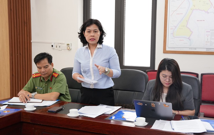 Đoàn khảo sát Thành phố Hà Nội khảo sát việc thực hiện phong trào "Toàn dân bảo vệ an ninh Tổ quốc" tại xã Bát Tràng- Ảnh 6.