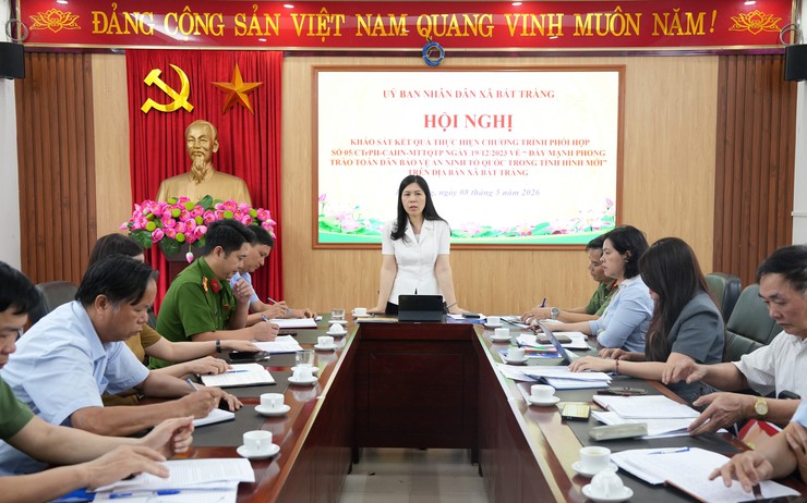 Đoàn khảo sát Thành phố Hà Nội khảo sát việc thực hiện phong trào "Toàn dân bảo vệ an ninh Tổ quốc" tại xã Bát Tràng- Ảnh 9.