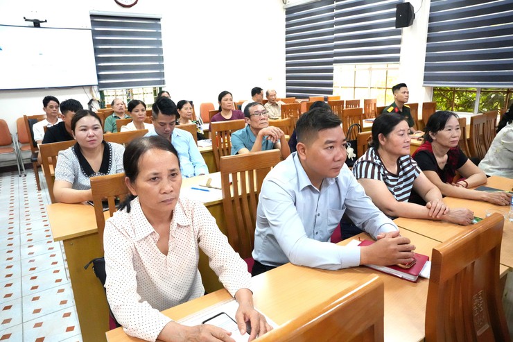PHƯỜNG SƠN TÂY THAM DỰ HỘI NGHỊ TRỰC TUYẾN ĐẠI BIỂU QUỐC HỘI THÀNH PHỐ HÀ NỘI - ĐƠN VỊ BẦU CỬ SỐ 6 TIẾP XÚC CỬ TRI SAU KÌ HỌP THỨ NHẤT, QUỐC HỘ KHÓA XVI- Ảnh 1.