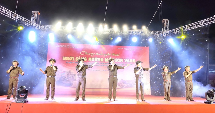Chương trình nghệ thuật “Ngời sáng những mốc son vàng”- Ảnh 6.