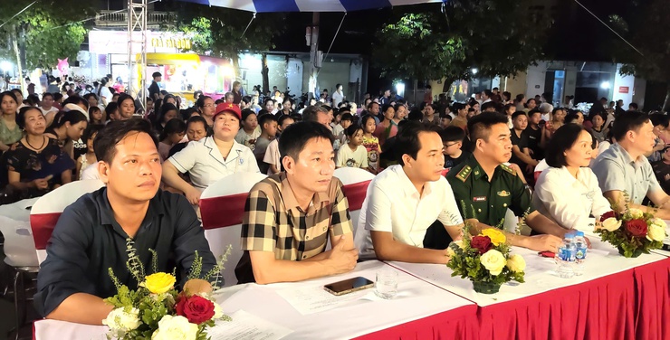Chương trình nghệ thuật “Ngời sáng những mốc son vàng”- Ảnh 12.