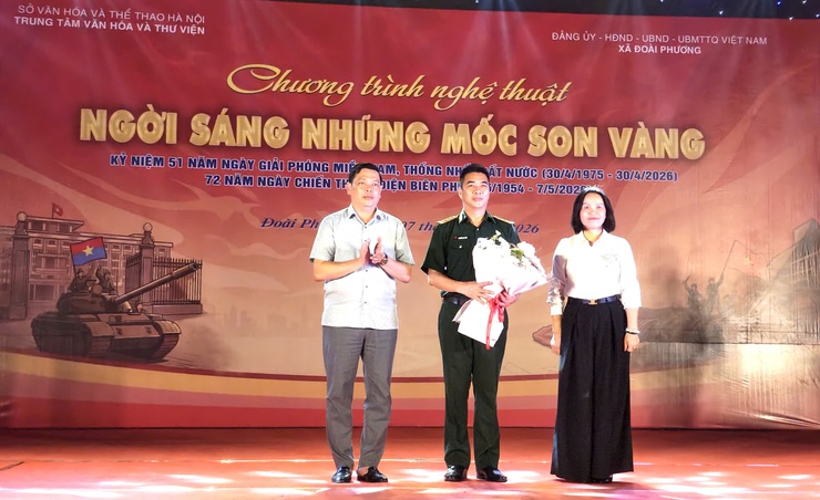 Chương trình nghệ thuật “Ngời sáng những mốc son vàng”- Ảnh 1.