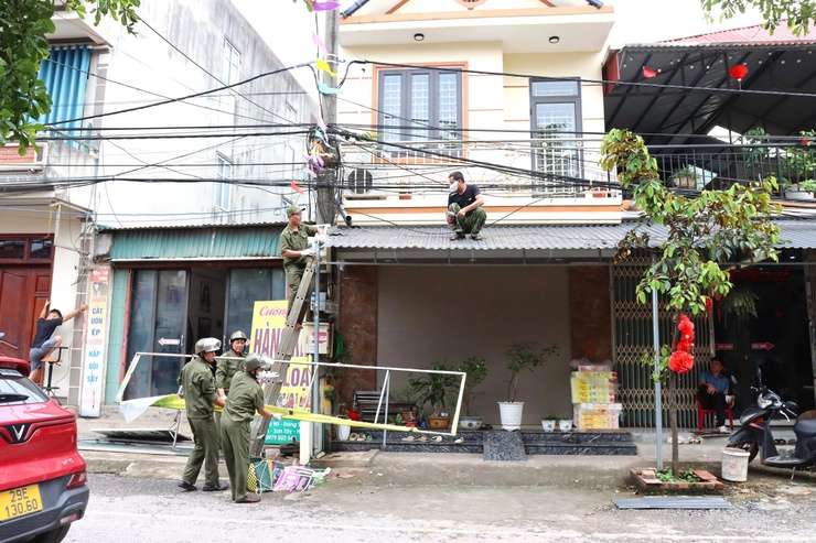 BCĐ 197 PHƯỜNG SƠN TÂY RA QUÂN ĐẢM BẢO TRẬT TỰ ĐÔ THỊ TẠI NHIỀU TUYẾN PHỐ TRÊN ĐỊA BÀN- Ảnh 21.