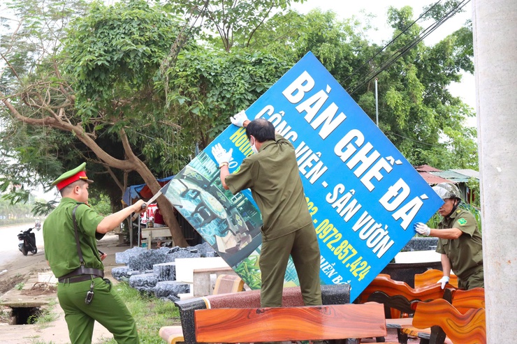BCĐ 197 PHƯỜNG SƠN TÂY RA QUÂN ĐẢM BẢO TRẬT TỰ ĐÔ THỊ TẠI NHIỀU TUYẾN PHỐ TRÊN ĐỊA BÀN- Ảnh 22.
