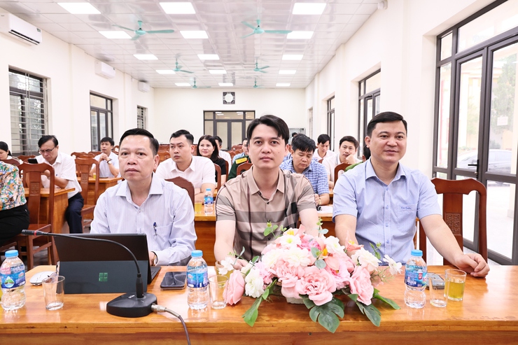 XÃ HOÀ XÁ THAM DỰ HỘI NGHỊ QUÁN TRIỆT, TRIỂN KHAI THI HÀNH LUẬT THỦ ĐÔ- Ảnh 2.