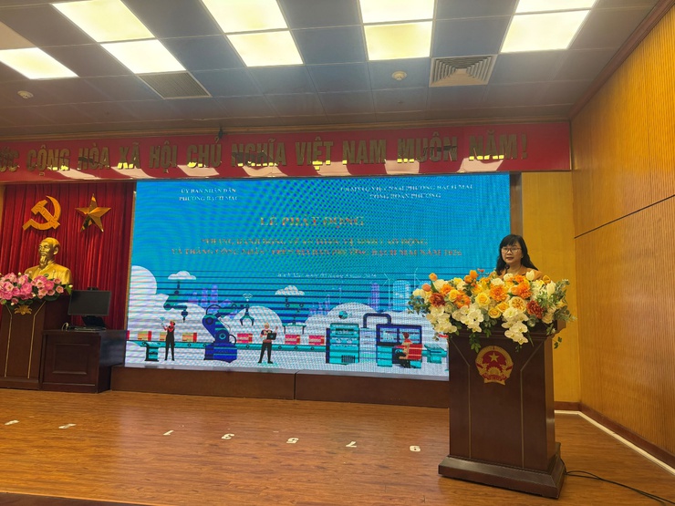 Phường Bạch Mai tổ chức Lễ phát động hưởng ứng Tháng hành động về An toàn - vệ sinh lao động và Tháng công nhân năm 2026 trên địa bàn toàn phường Bạch Mai.- Ảnh 3.