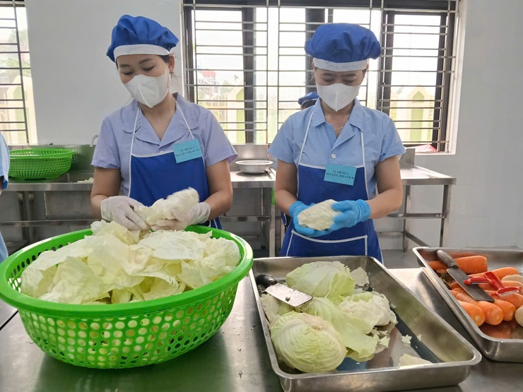 Ứng Hoà tăng cường bảo đảm an toàn thực phẩm trong mùa nắng nóng- Ảnh 1.