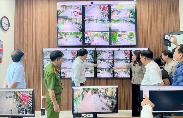PHƯỜNG CẦU GIẤY: RA MẮT TRUNG TÂM ĐIỀU HÀNH, GIÁM SÁT THỰC HIỆN “5 ĐIỂM NGHẼN” - Ảnh 5.