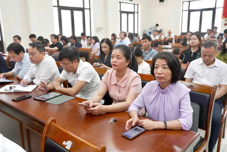 Thành phố Hà Nội tổ chức Hội nghị triển khai, thi hành Luật thủ đô số 02/2026/QH16- Ảnh 11.