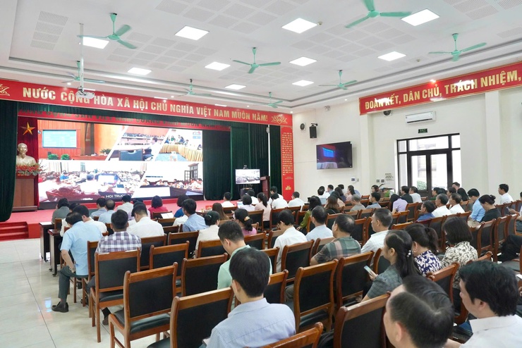 Thành phố Hà Nội tổ chức Hội nghị triển khai, thi hành Luật thủ đô số 02/2026/QH16- Ảnh 12.