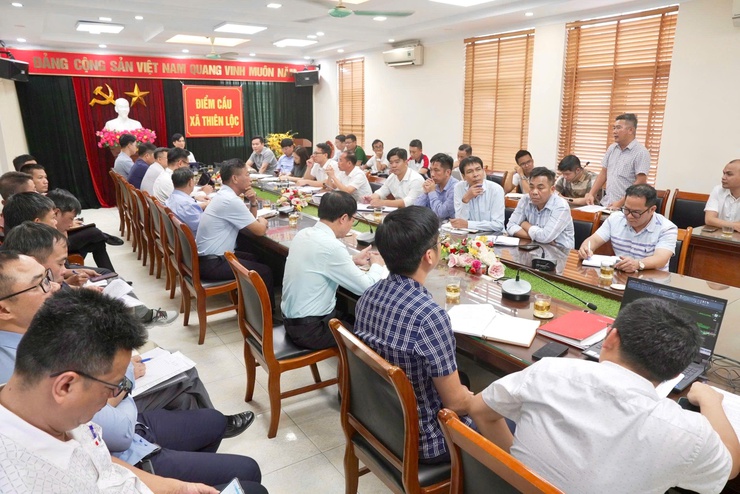 Hội nghị giao ban công tác đầu tư công và tiến độ thực hiện các dự án trọng điểm trên địa bàn xã- Ảnh 4.