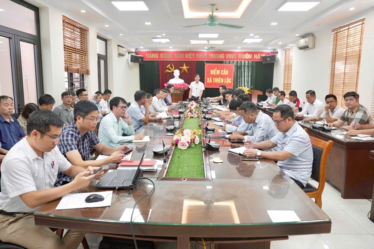 Hội nghị giao ban công tác đầu tư công và tiến độ thực hiện các dự án trọng điểm trên địa bàn xã- Ảnh 13.