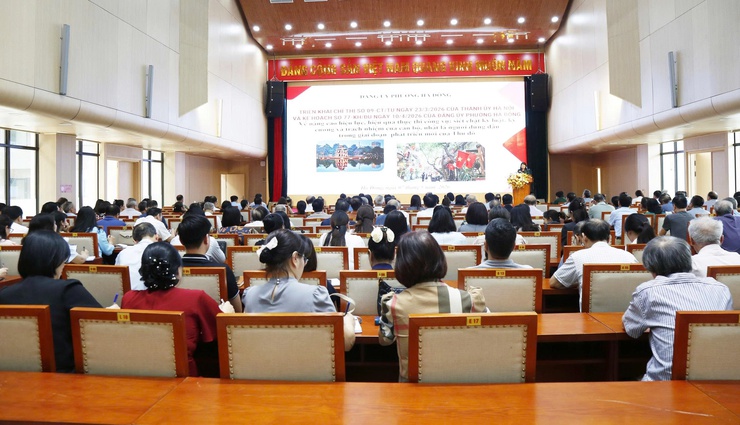 Phường Hà Đông  triển khai thực hiện Chỉ thị số 09-CT/TU và Quy định số 11-QĐ/TU của Thành uỷ Hà Nội- Ảnh 3.