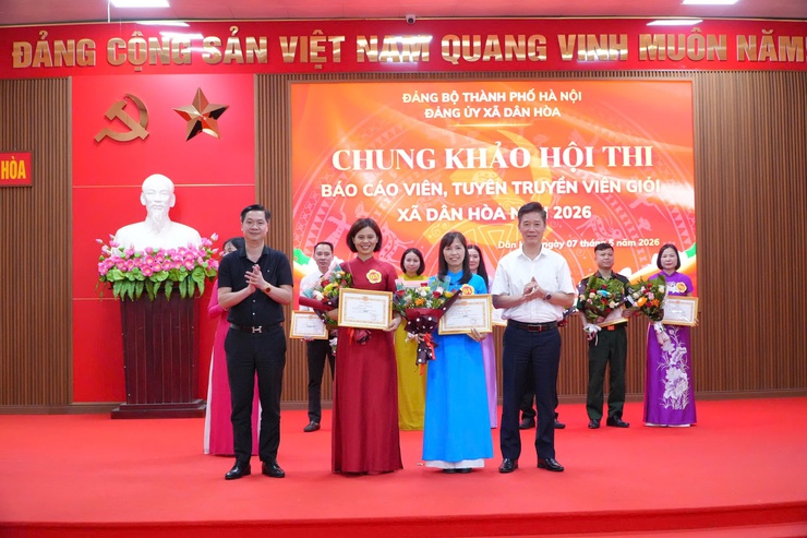  CHUNG KHẢO HỘI THI BÁO CÁO VIÊN, TUYÊN TRUYỀN VIÊN GIỎI XÃ DÂN HOÀ NĂM 2026: ĐƯA NGHỊ QUYẾT ĐẢNG VÀO CUỘC SỐNG- Ảnh 14.