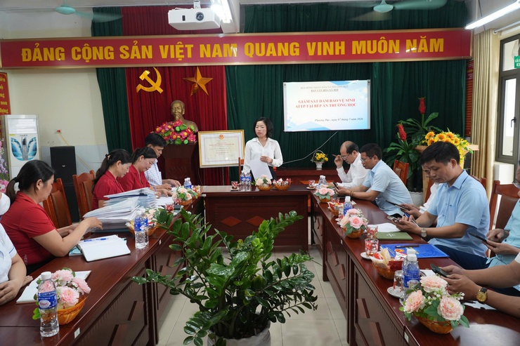 Tăng cường giám sát công tác đảm bảo vệ sinh an toàn thực phẩm tại trường học- Ảnh 2.