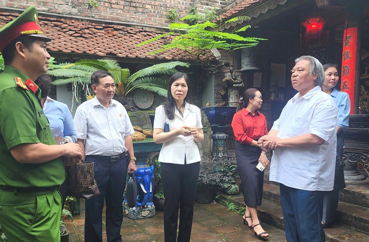 Đoàn khảo sát Thành phố Hà Nội khảo sát việc thực hiện phong trào "Toàn dân bảo vệ an ninh Tổ quốc" tại xã Bát Tràng- Ảnh 3.