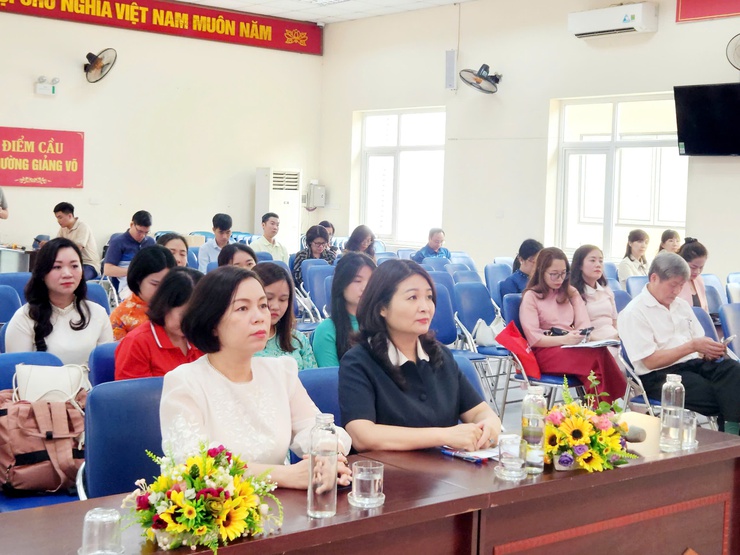 07 gương mặt vào Chung khảo Hội thi Báo cáo viên, tuyên truyền viên giỏi phường Giảng Võ năm 2026- Ảnh 1.