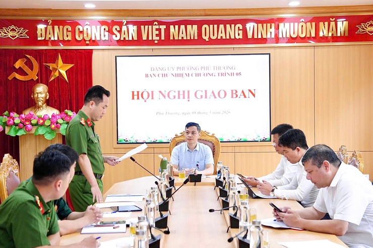 Phường Phú Thượng tổ chức họp giao ban Ban Chủ nhiệm Chương trình 05, triển khai nhiệm vụ trọng tâm năm 2026- Ảnh 1.