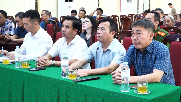 Dân Hoà: Tham dự hội nghị tiếp xúc cử tri sau kỳ họp Quốc hội đầu tiên khóa XVI- Ảnh 2.