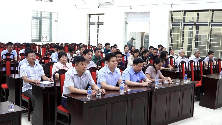 Bình Minh: Tham dự hội nghị tiếp xúc cử tri sau kỳ họp Quốc hội đầu tiên khóa XVI- Ảnh 1.
