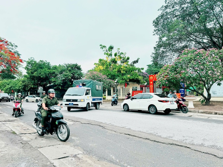 Nam Phù: Không nản bước gỡ "điểm nghẽn” văn minh đô thị- Ảnh 2.