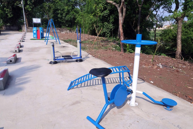 Tuổi trẻ xã Hòa Phú: Gắn biển công trình thanh niên "Sân chơi xanh, khỏe, vui 4.0".

- Ảnh 3.