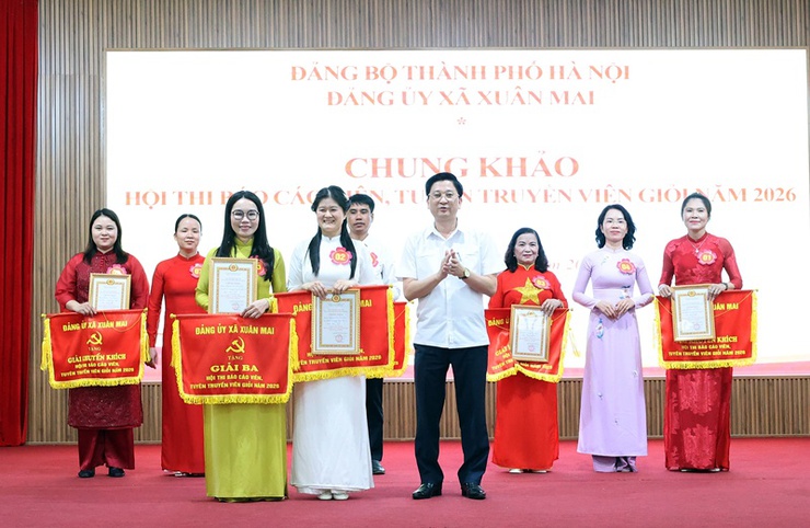 Hội thi Báo cáo viên, Tuyên truyên viên giỏi xã Xuân Mai: Diễn đàn lan tỏa nghị quyết của Đảng- Ảnh 17.