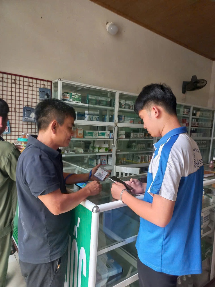 XÃ TRẦN PHÚ ĐẨY MẠNH CHUYỂN ĐỔI SỐ, HƯỚNG DẪN NGƯỜI DÂN CÀI ĐẶT ZALO OA VÀ MINI APP- Ảnh 3.