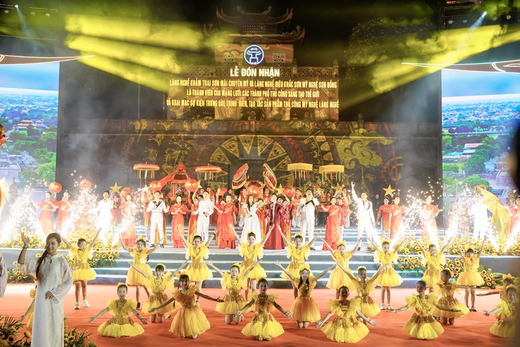 Hà Nội đón nhận danh hiệu "Thành viên mạng lưới các thành phố thủ công sáng tạo thế giới" của hai làng nghề Chuyên Mỹ và Sơn Đồng- Ảnh 2.