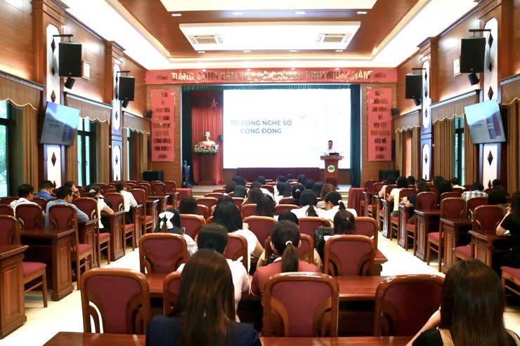 Hội nghị tập huấn sử dụng các nền tảng số, Hướng dẫn khai thác và sử dụng dịch vụ công trực tuyến và an toàn thông tin tài khoản trên môi trường mạng- Ảnh 2.