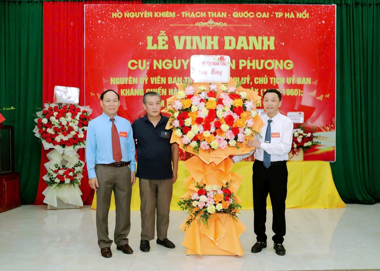 Vinh danh người con ưu tú của dòng họ Nguyễn Khiêm Thạch Thán- Ảnh 7.