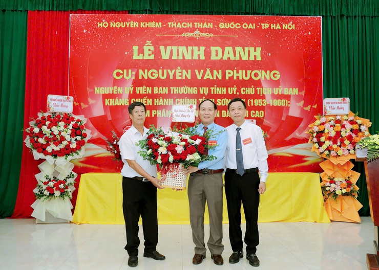 Vinh danh người con ưu tú của dòng họ Nguyễn Khiêm Thạch Thán- Ảnh 8.