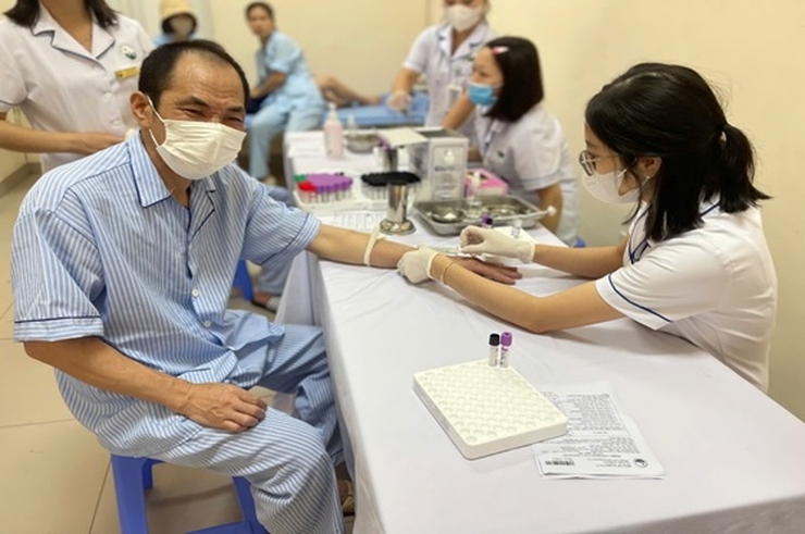 Nâng cao chất lượng chăm sóc người bệnh qua hoạt động khám sức khỏe định kỳ- Ảnh 1.