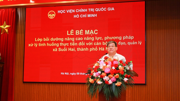 Bế mạc Lớp bồi dưỡng nâng cao năng lực, phương pháp xử lý tình huống thực tiễn đối với cán bộ cơ sở- Ảnh 4.