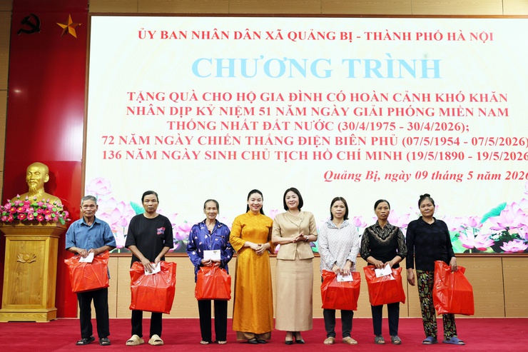 Quảng Bị: Trao tặng 50 suất quà cho hộ có hoàn cảnh khó khăn- Ảnh 7.