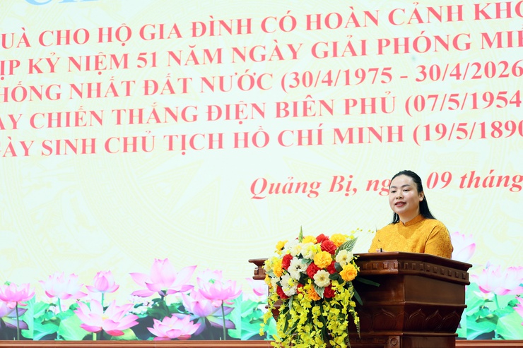 Quảng Bị: Trao tặng 50 suất quà cho hộ có hoàn cảnh khó khăn- Ảnh 2.
