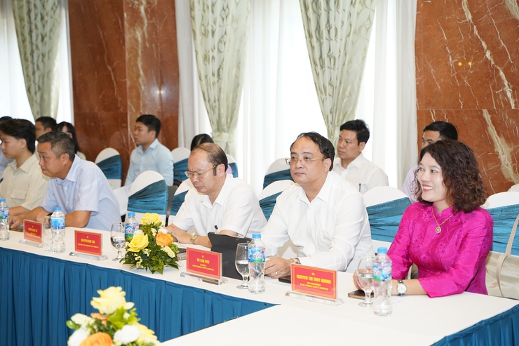 Hà Nội đón đoàn đại biểu quốc tế dự lễ vinh danh hai làng nghề thủ công sáng tạo thế giới- Ảnh 4.