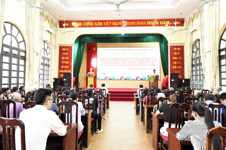 Quảng Bị: Trao tặng 50 suất quà cho hộ có hoàn cảnh khó khăn- Ảnh 1.