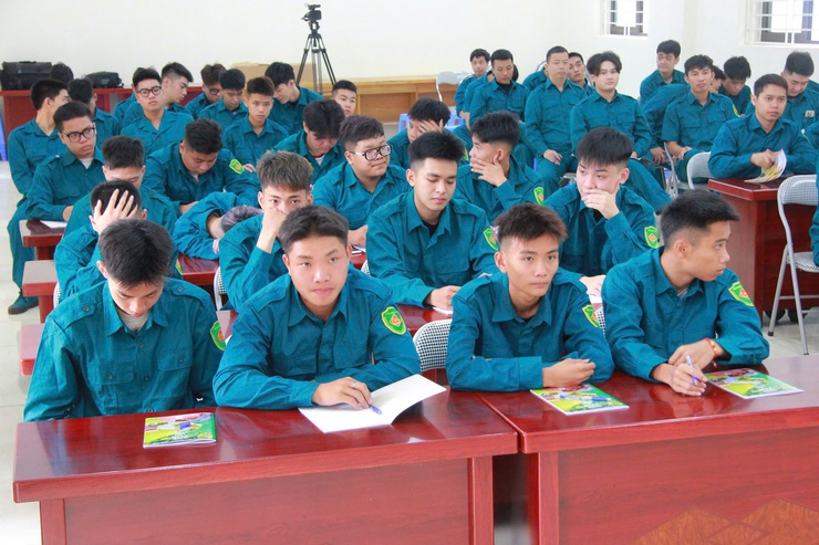 Thanh Trì khai mạc huấn luyện lực lượng dân quân cơ động năm 2026- Ảnh 7.