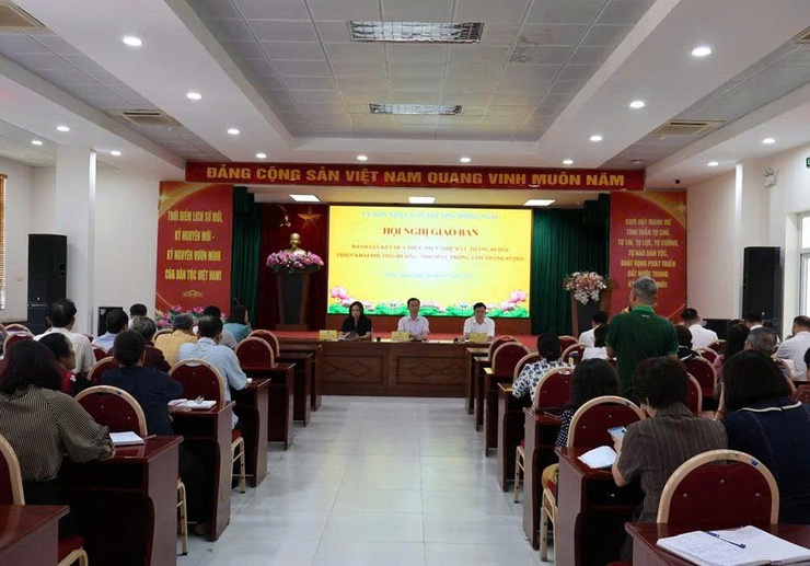 Đông Ngạc tổ chức Hội nghị giao ban đánh giá kết quả thực hiện nhiệm vụ tháng 4/2026, triển khai phương hướng, nhiệm vụ trọng tâm tháng 5/2026- Ảnh 3.