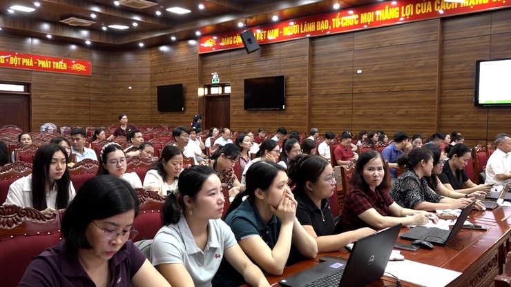 XÃ MỸ ĐỨC TẬP HUẤN HƯỚNG DẪN SỬ DỤNG NỀN TẢNG SỐ HANOI WORK- Ảnh 8.