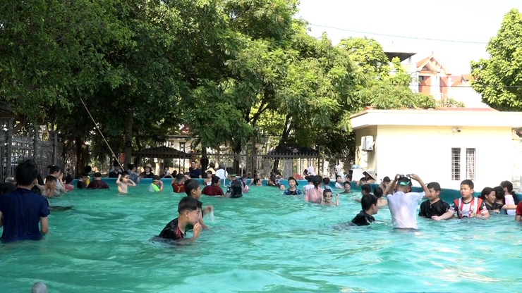 Xã Mỹ Đức khai mạc lớp dạy bơi phòng, chống đuối nước cho trẻ em năm 2026- Ảnh 10.