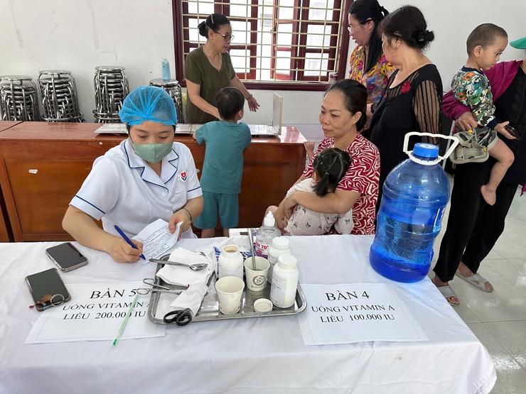 Thanh Liệt: 2.335 trẻ được uống VitaminA an toàn hiệu quả- Ảnh 5.