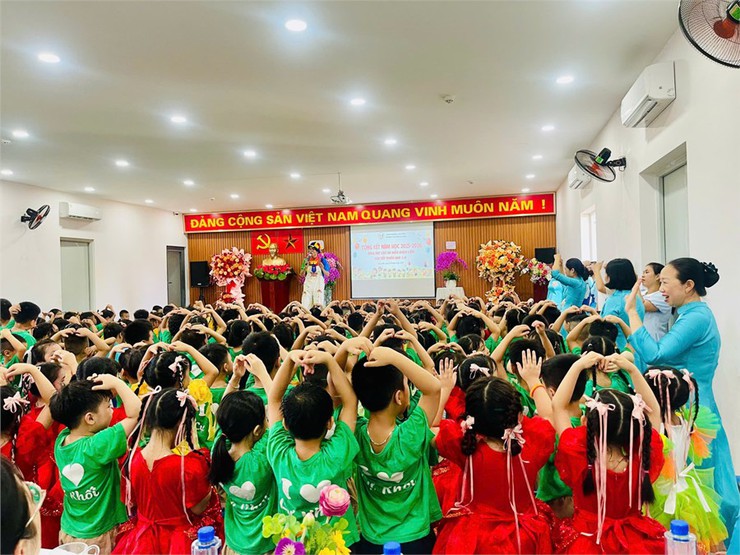 Trường Mầm non Cự Khối tổ chức chương trình Tổng kết năm học 2025-2026 - Chia tay các bé mẫu giáo lớn - Vui Tết thiếu nhi 1/6- Ảnh 3.