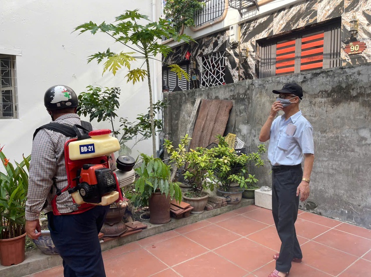 Phường Ba Đình phát động hưởng ứng Ngày ASEAN phòng, chống sốt xuất huyết lần thứ 16: Chủ động từ sớm, quyết liệt từ cơ sở để bảo vệ sức khỏe Nhân dân- Ảnh 25.