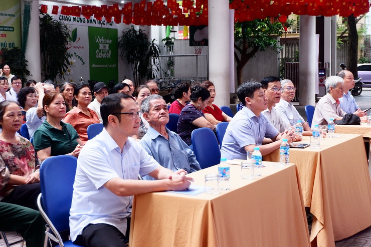 Phường Ba Đình phát động hưởng ứng Ngày ASEAN phòng, chống sốt xuất huyết lần thứ 16: Chủ động từ sớm, quyết liệt từ cơ sở để bảo vệ sức khỏe Nhân dân- Ảnh 1.