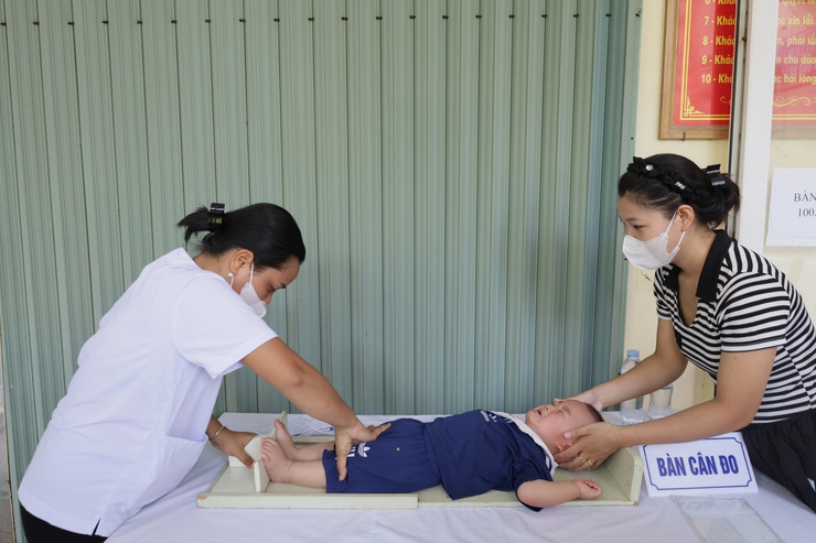 Bảo đảm mọi trẻ em Thủ đô được thụ hưởng đầy đủ quyền lợi về dinh dưỡng- Ảnh 4.