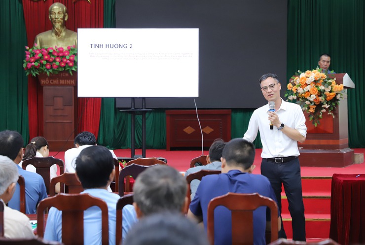 UBND xã Thượng Phúc tổ chức tập huấn an toàn, vệ sinh lao động cho người lao động làm việc không theo hợp đồng lao động năm 2026- Ảnh 3.